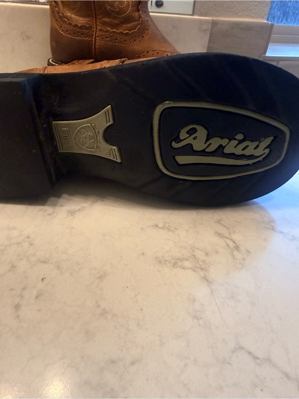 Ariat Kids Brown Western Pull-On Cowboy Boots 6.5 - Picture 2 of 3